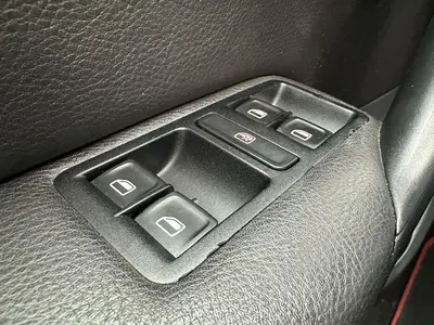 Volkswagen Polo - Thumbnail 18