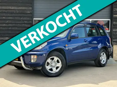 Toyota RAV4 - Thumbnail 1