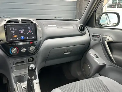 Toyota RAV4 - Thumbnail 13