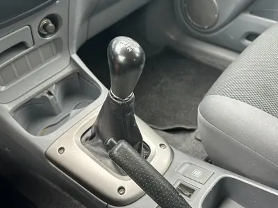 Toyota RAV4 - Thumbnail 19