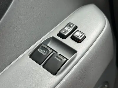 Toyota RAV4 - Thumbnail 22