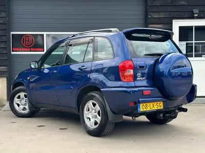 Toyota RAV4 - Thumbnail 4