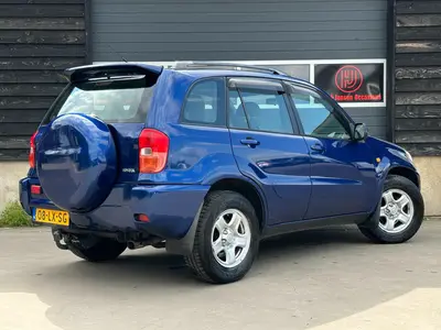 Toyota RAV4 - Thumbnail 5