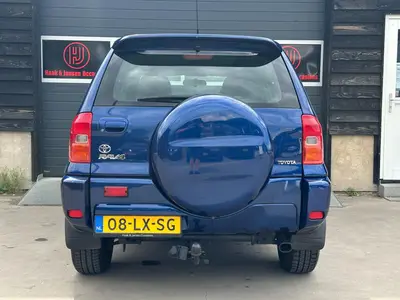 Toyota RAV4 - Thumbnail 7