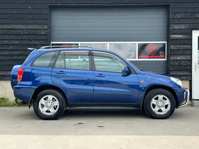 Toyota RAV4 - Thumbnail 8