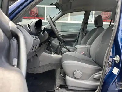 Toyota RAV4 - Thumbnail 10