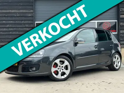 Volkswagen Golf - Thumbnail 2