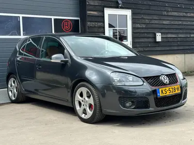 Volkswagen Golf - Thumbnail 28