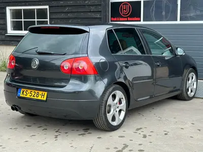 Volkswagen Golf - Thumbnail 29