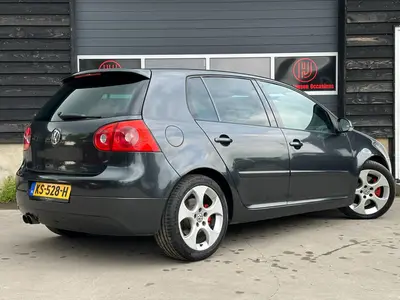 Volkswagen Golf - Thumbnail 4