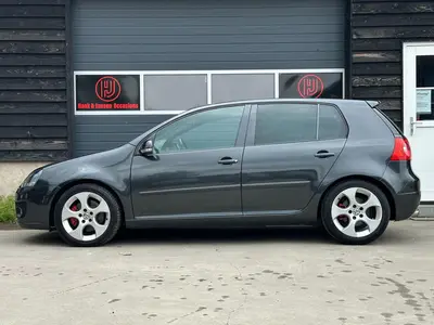 Volkswagen Golf - Thumbnail 9