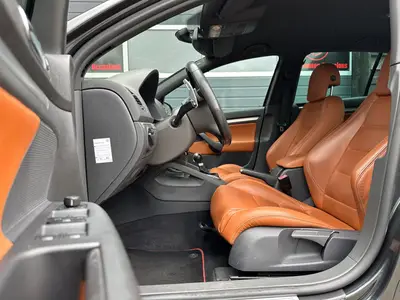 Volkswagen Golf - Thumbnail 10