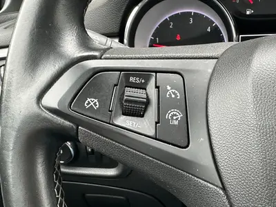 Opel Astra - Thumbnail 18