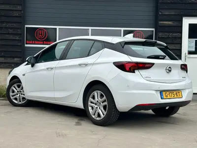 Opel Astra - Thumbnail 4