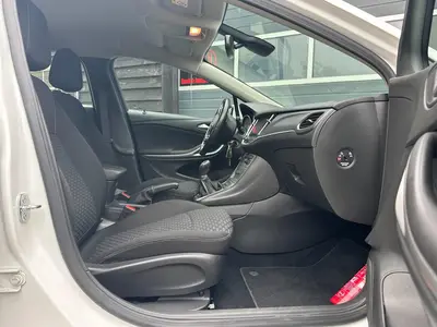 Opel Astra - Thumbnail 10