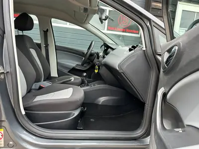 SEAT Ibiza - Thumbnail 11