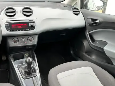SEAT Ibiza - Thumbnail 13