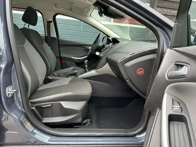 Ford FOCUS Wagon - Thumbnail 11