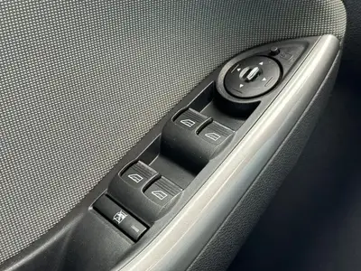 Ford FOCUS Wagon - Thumbnail 16