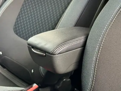 Renault Captur - Thumbnail 28