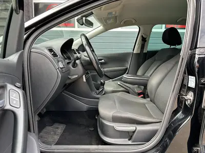 Volkswagen Polo - Thumbnail 11