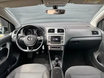 Volkswagen Polo - Thumbnail 12