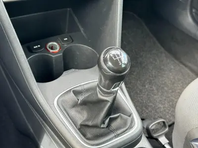 Volkswagen Polo - Thumbnail 19