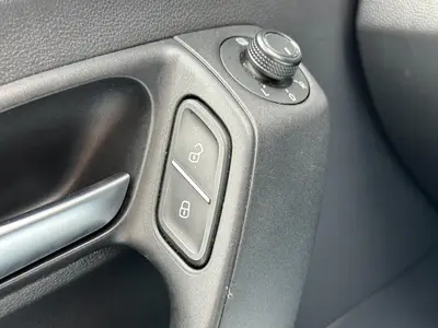 Volkswagen Polo - Thumbnail 26