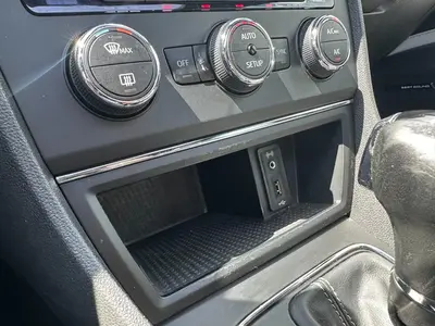 SEAT Leon - Thumbnail 24