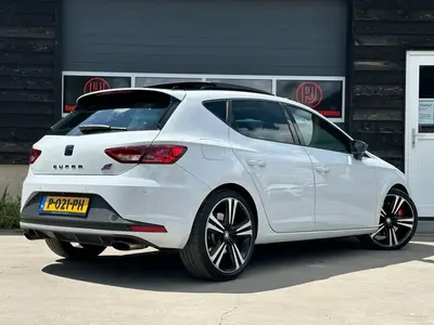 SEAT Leon - Thumbnail 4