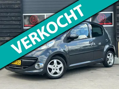 Peugeot 107 - Thumbnail 1