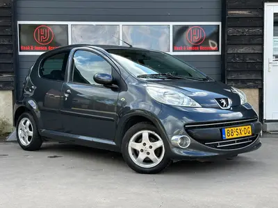 Peugeot 107 - Thumbnail 3