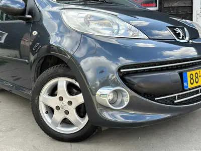 Peugeot 107 - Thumbnail 25