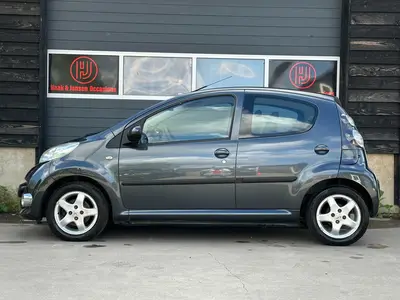 Peugeot 107 - Thumbnail 8