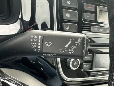 Volkswagen e-Up! - Thumbnail 19