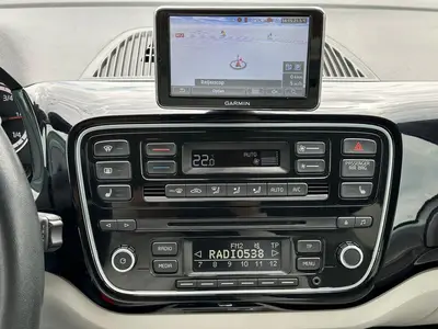 Volkswagen e-Up! - Thumbnail 20