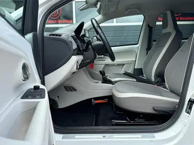 Volkswagen e-Up! - Thumbnail 10