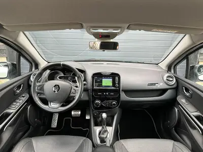 Renault Clio - Thumbnail 12