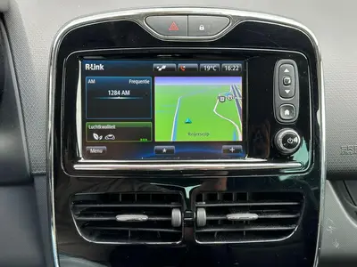 Renault Clio - Thumbnail 16