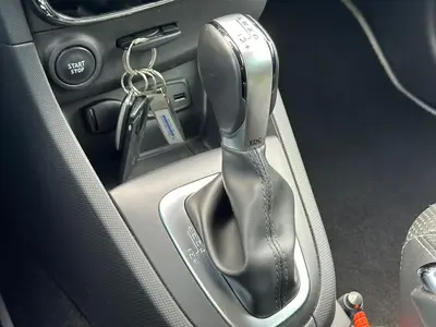 Renault Clio - Thumbnail 19