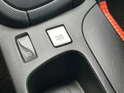 Renault Clio - Thumbnail 20