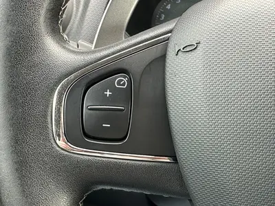 Renault Clio - Thumbnail 24