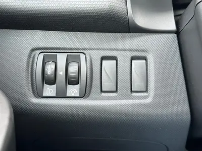 Renault Clio - Thumbnail 27