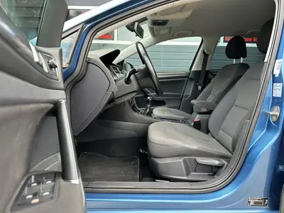 Volkswagen Golf - Thumbnail 11