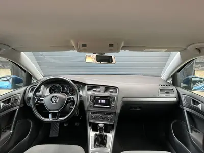 Volkswagen Golf - Thumbnail 12