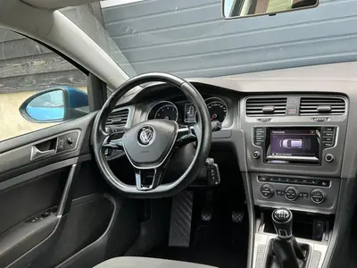 Volkswagen Golf - Thumbnail 14