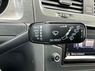 Volkswagen Golf - Thumbnail 20