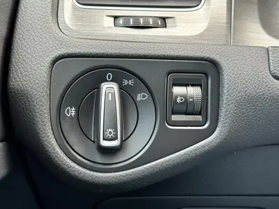 Volkswagen Golf - Thumbnail 22