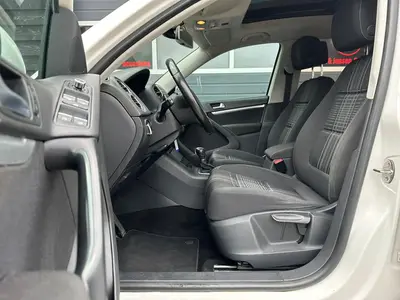 Volkswagen Tiguan - Thumbnail 12