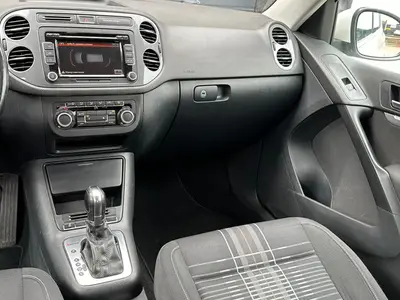 Volkswagen Tiguan - Thumbnail 14